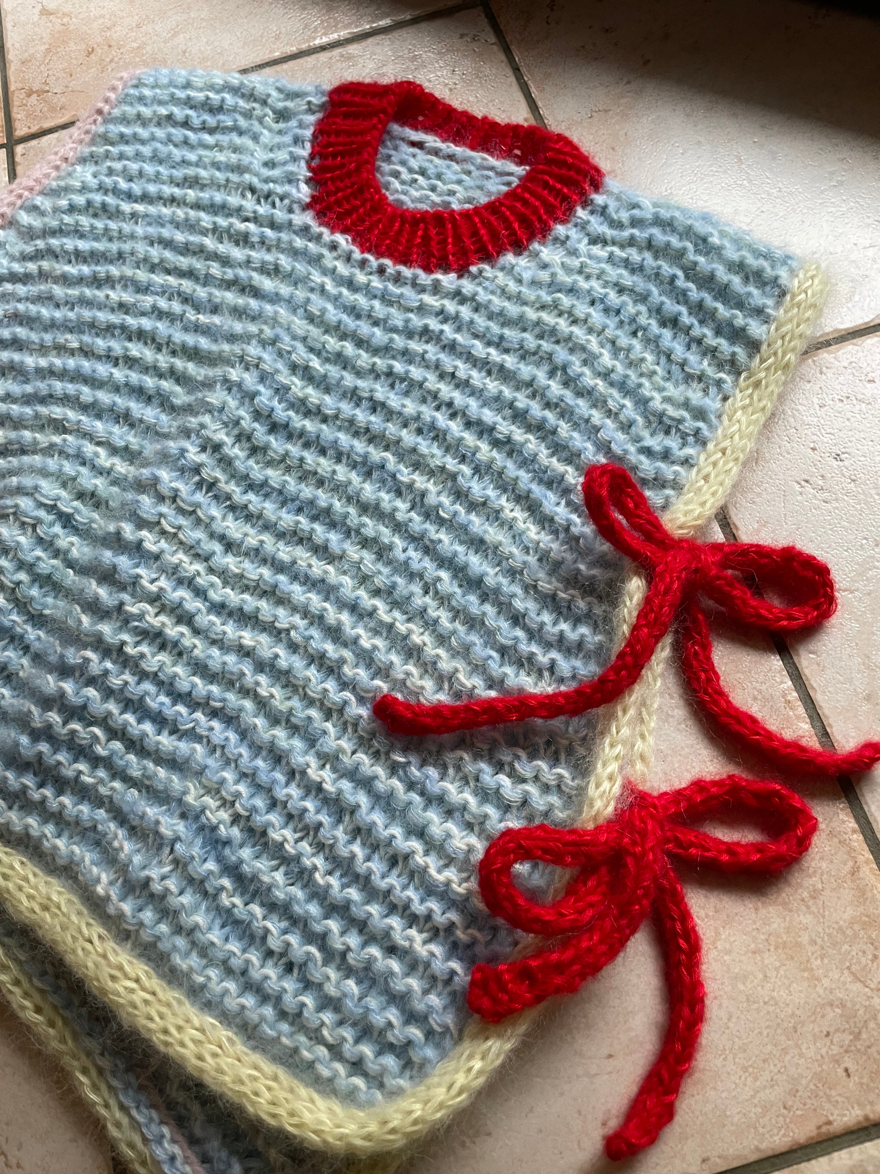 Gilet con laccetti sui Fianchi - Su Ordinazione