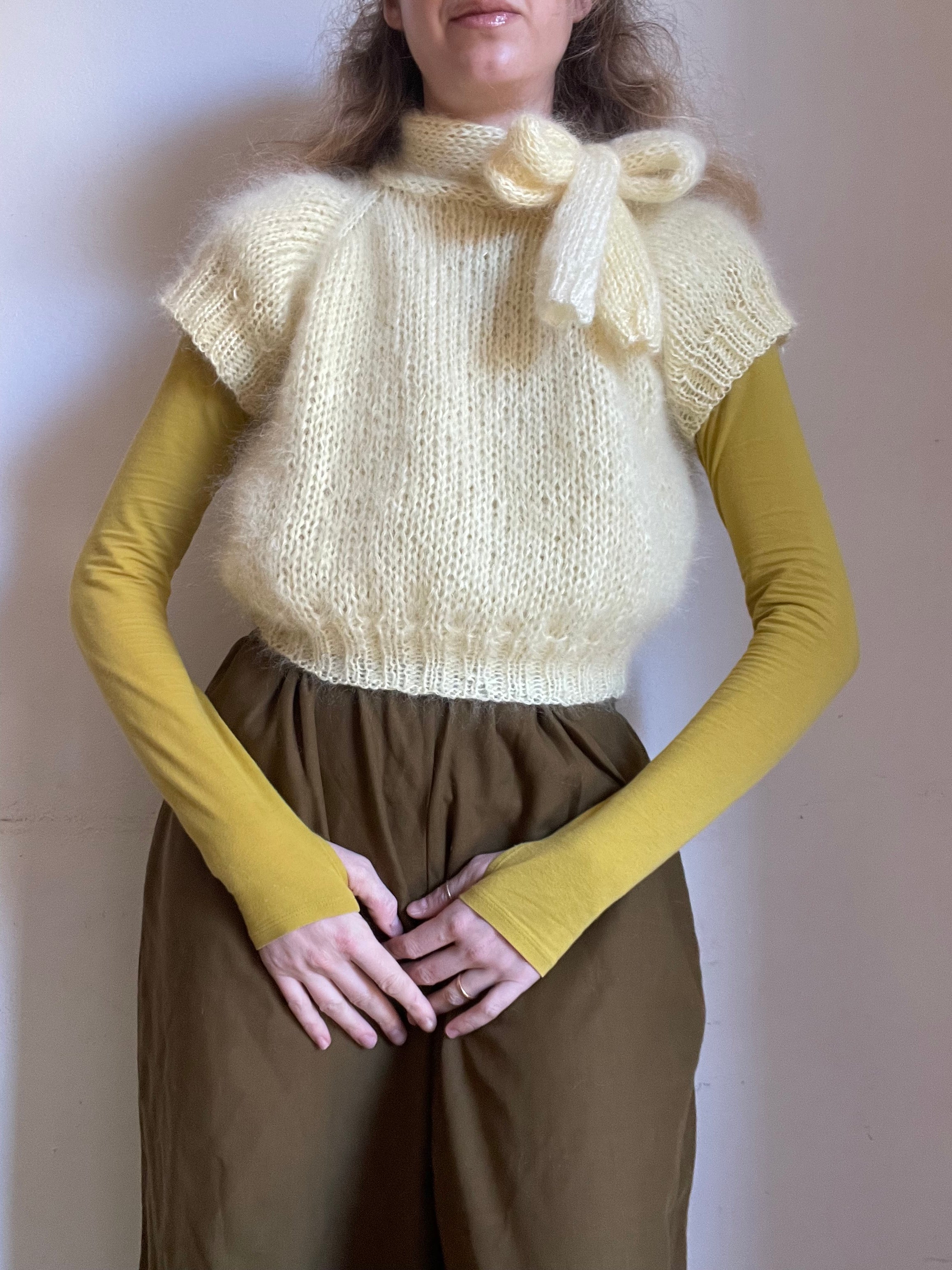 Bow Sweater