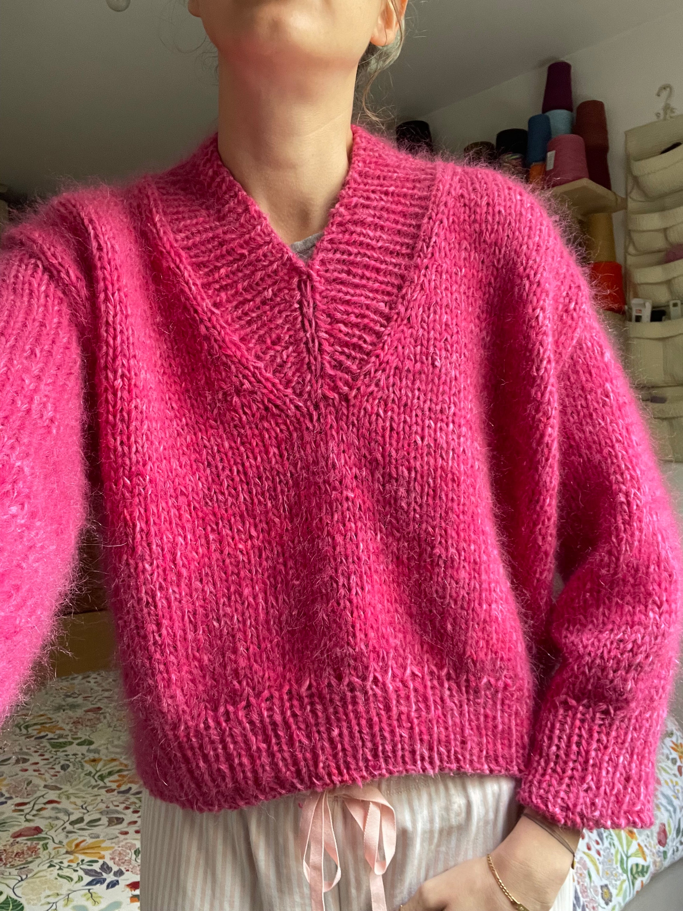 V-Neck Sweater - Su Ordinazione