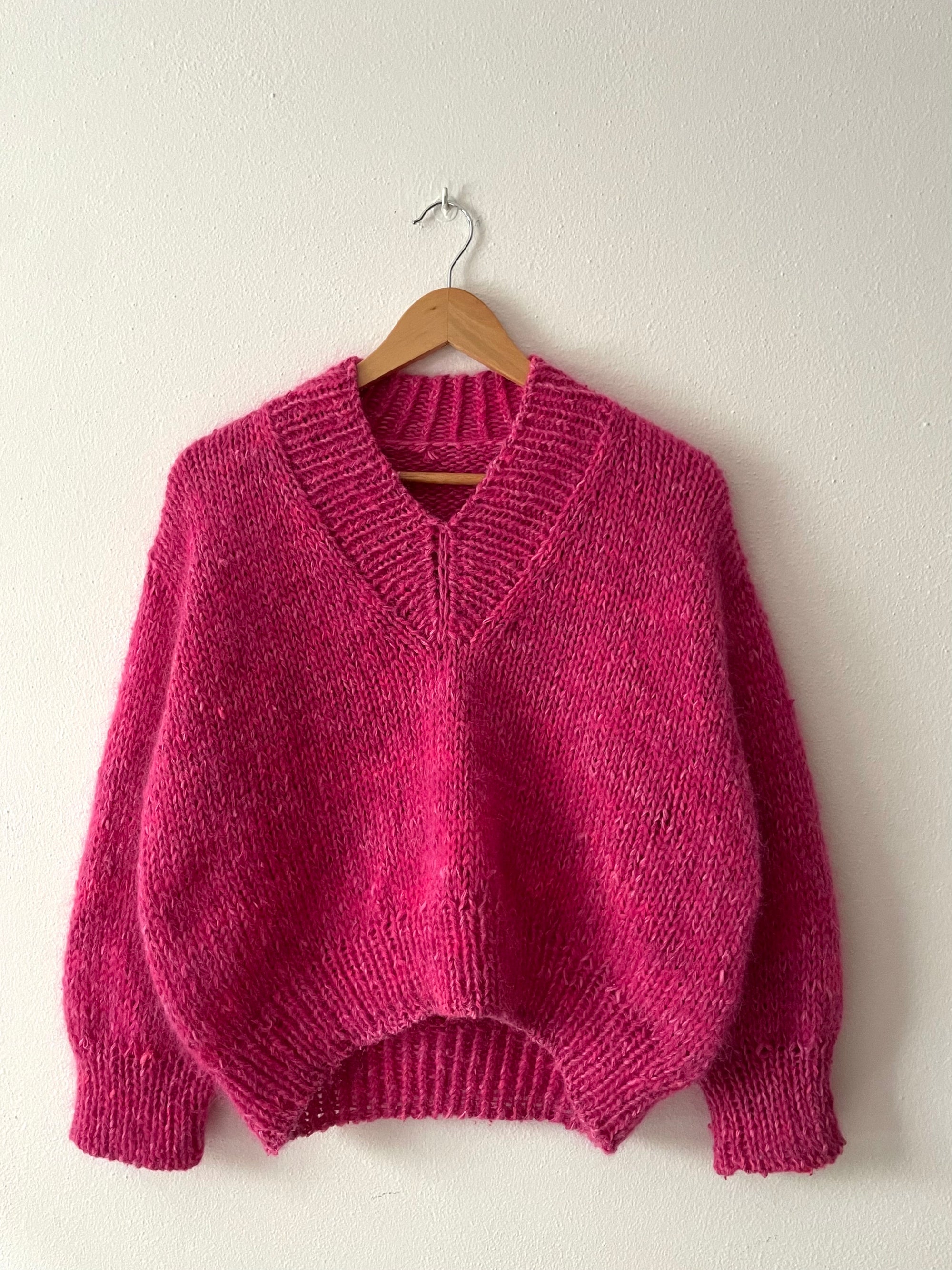 V-Neck Sweater - Su Ordinazione