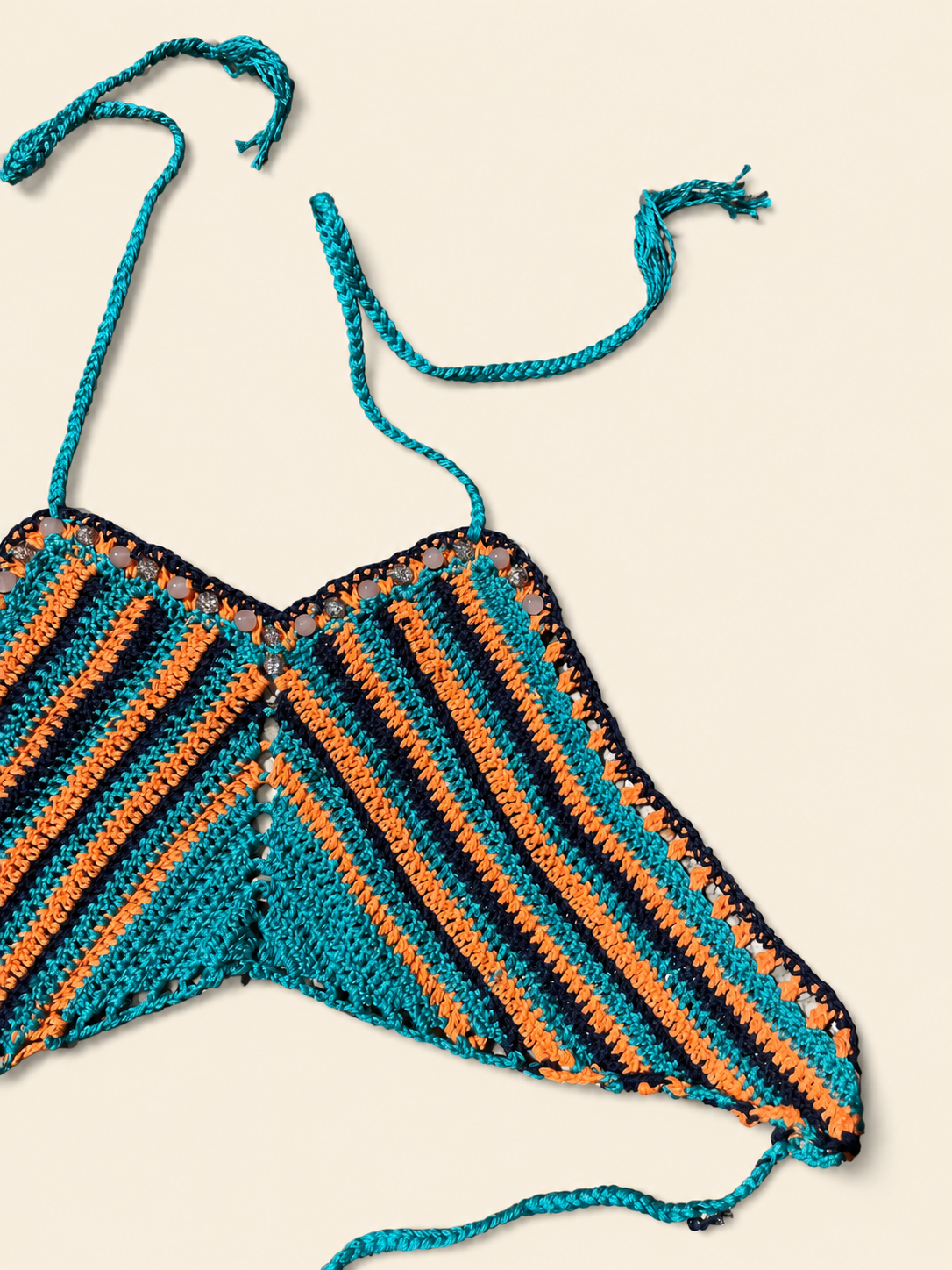 Levante — Top triangolo crochet con perline · petrolio e arancio