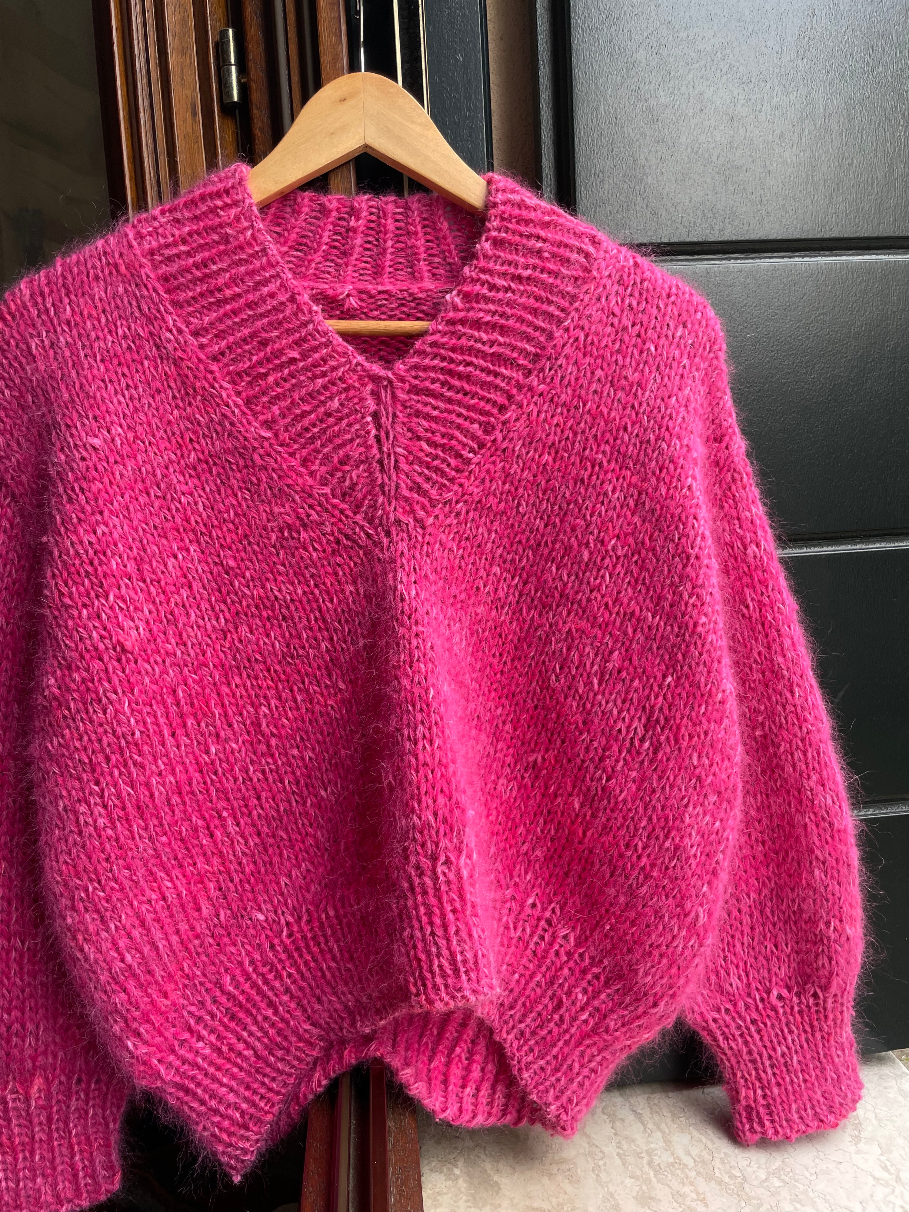 V-Neck Sweater - Su Ordinazione