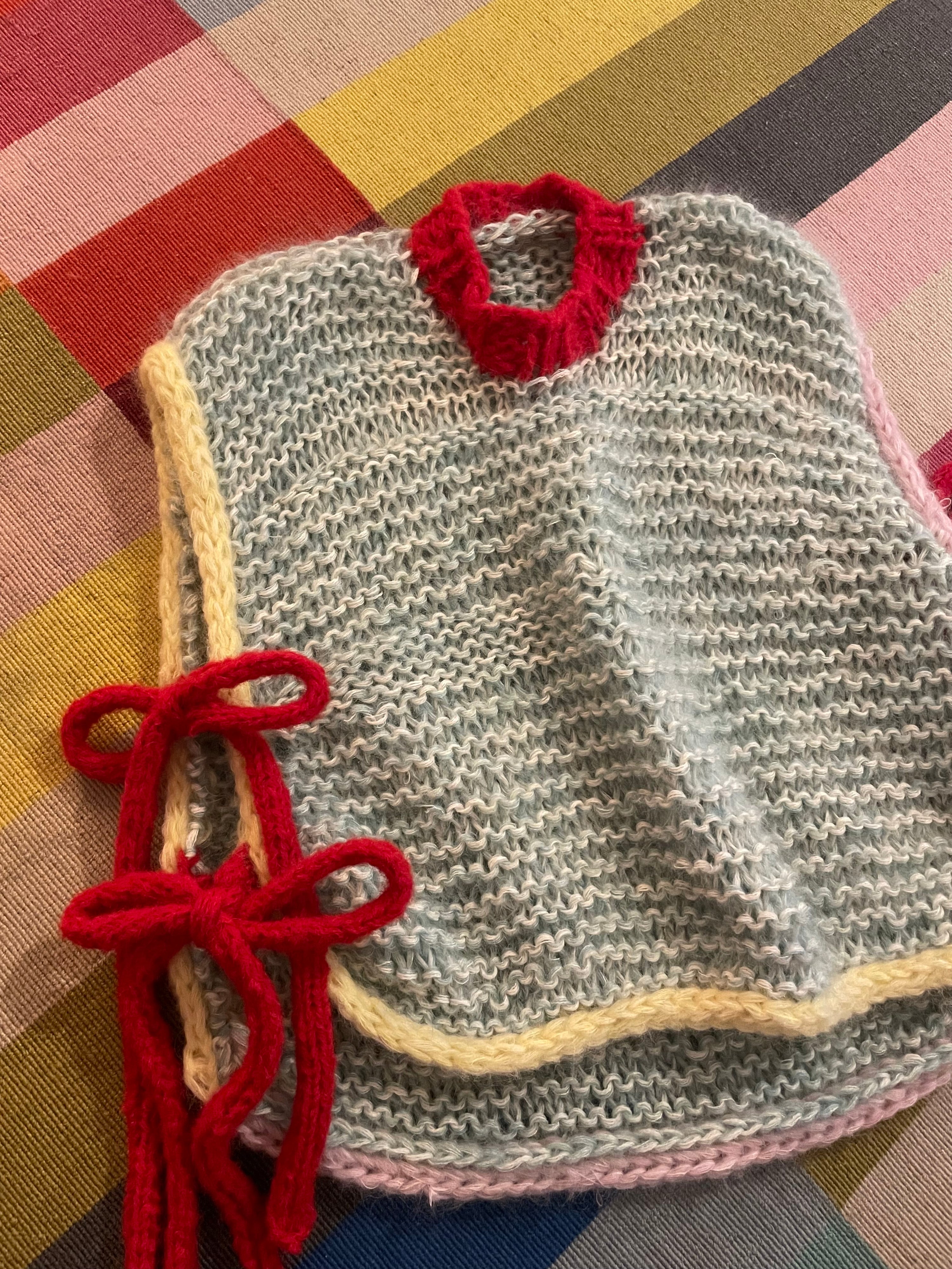 Gilet con laccetti sui Fianchi - Su Ordinazione