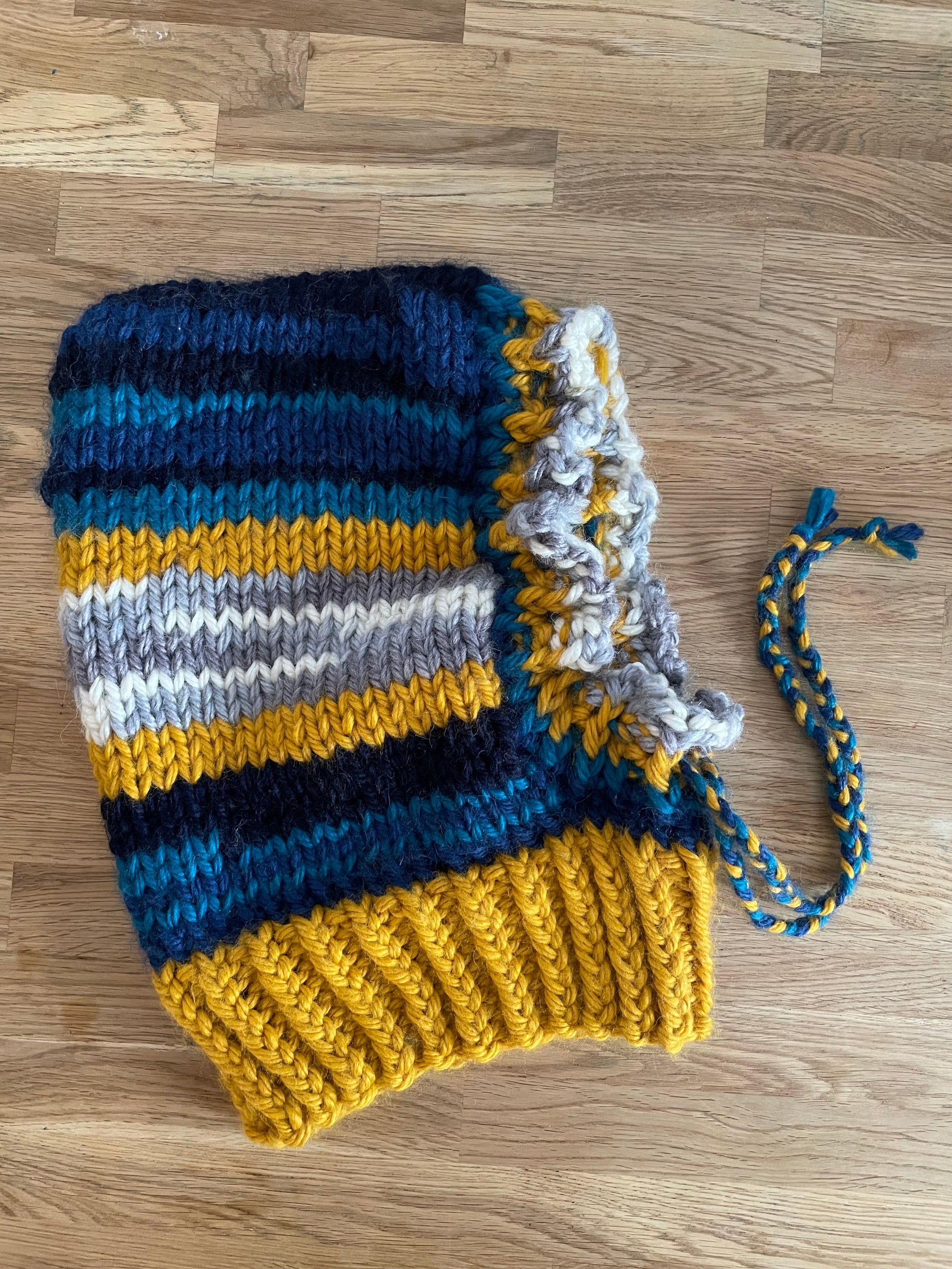 Balaclava con laccetto