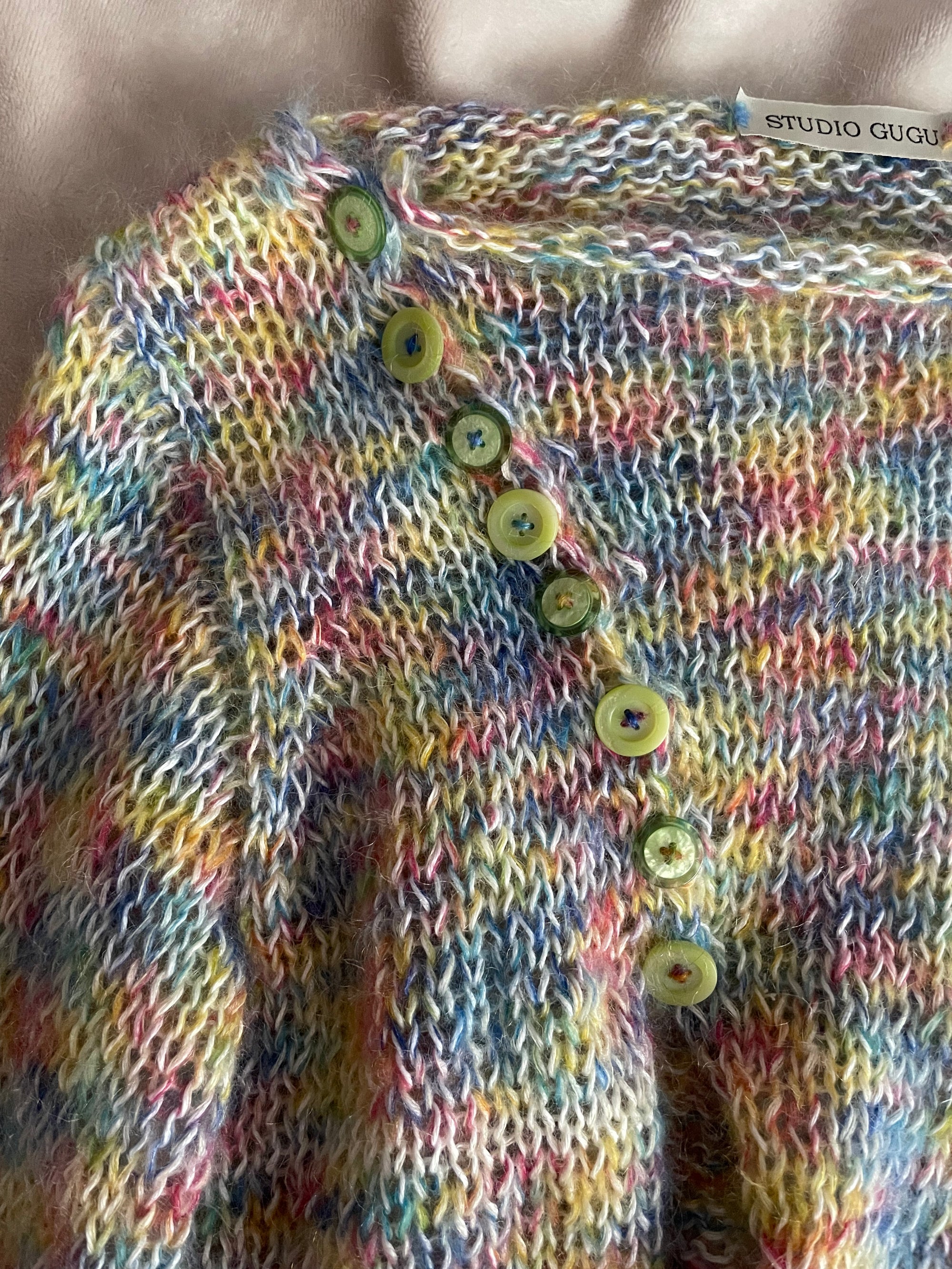 Cropped Cardigan con Bottoncini