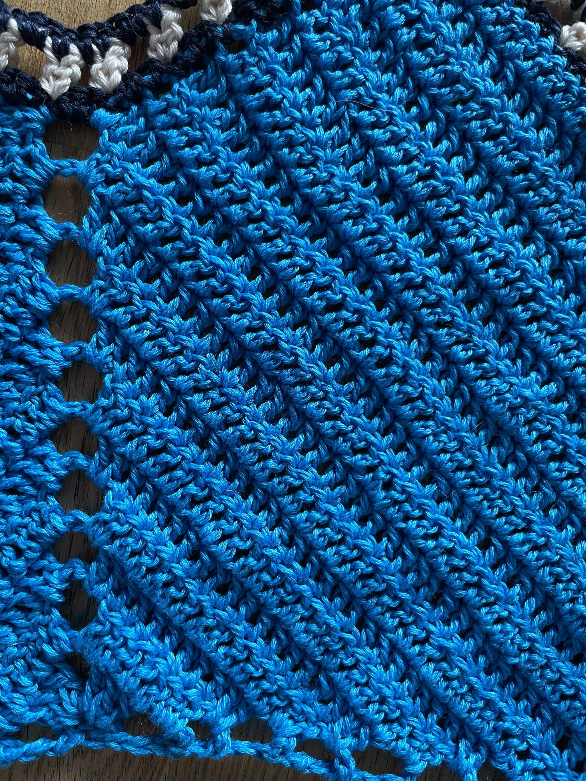 Levante — Top triangolo crochet fatto a mano
