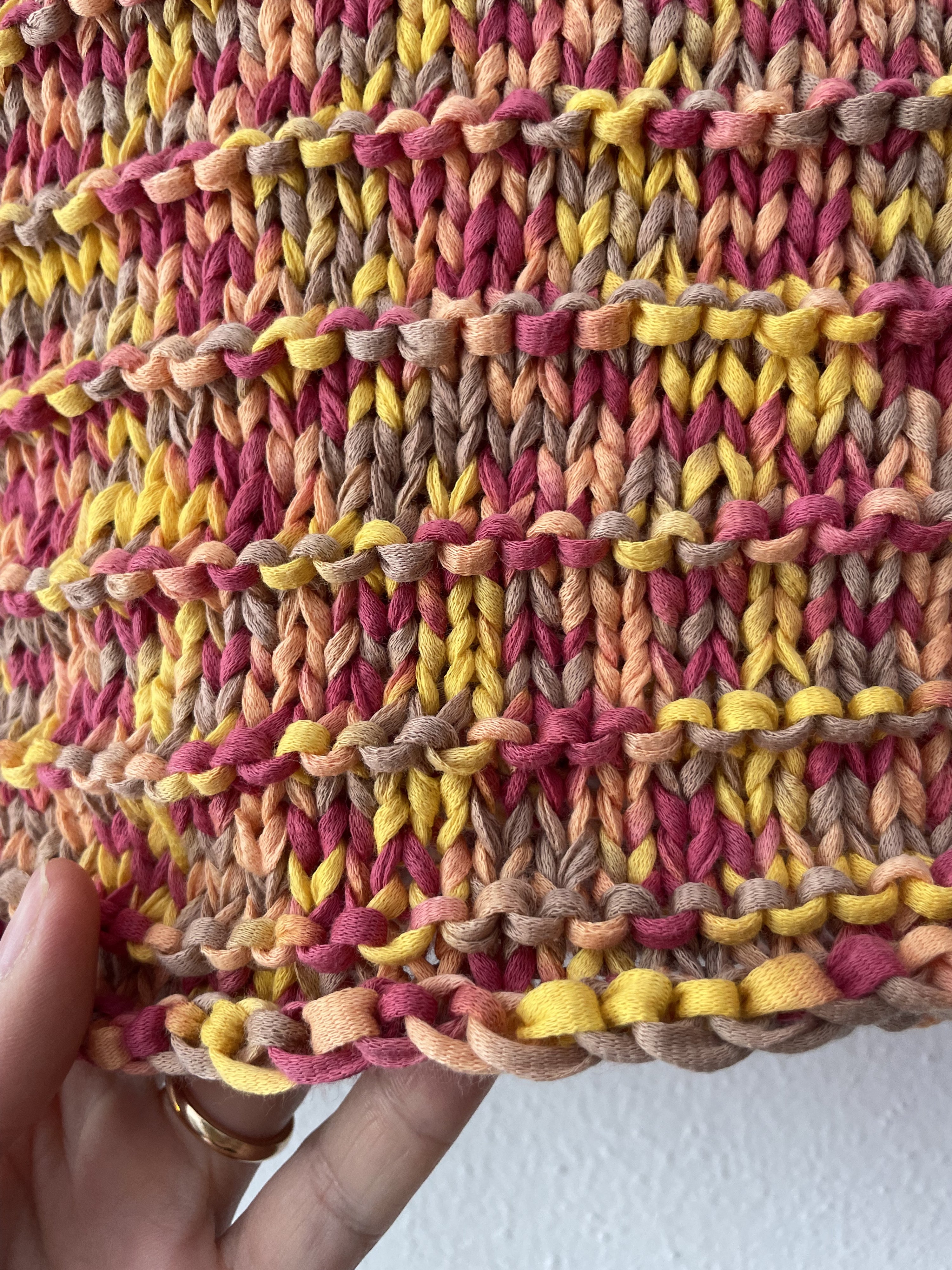 Crop top in cotone a fettuccia, melange caldo — Studio Gugu