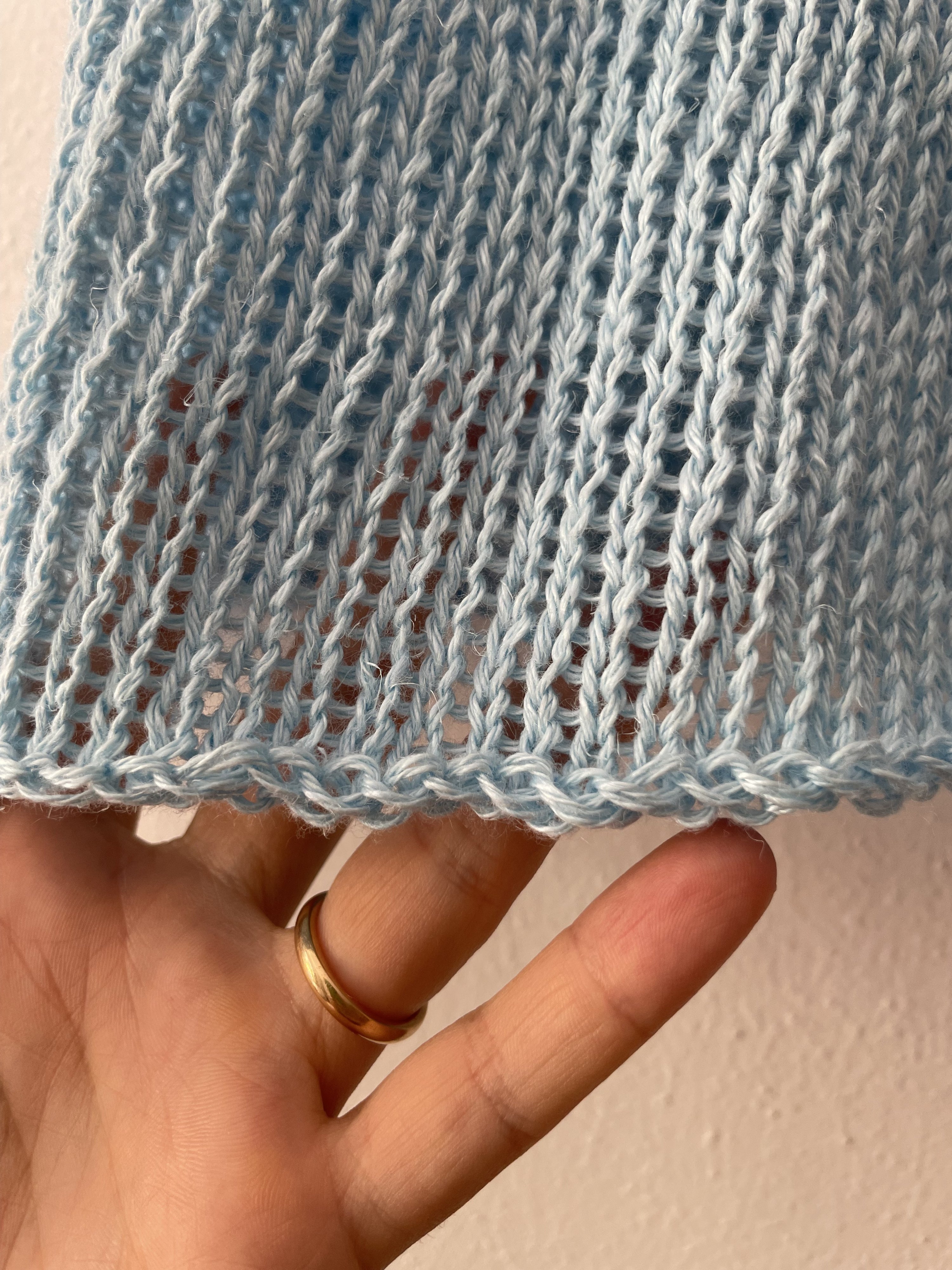 Crop top in lino e seta, azzurro polvere — Studio Gugu